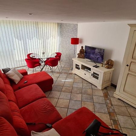 Le Scarlett Apartment Палава-ле-Фло Екстериор снимка